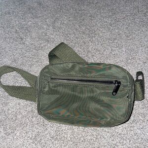 Wild Fable Green Crossbody Bag with Adjustable Strap